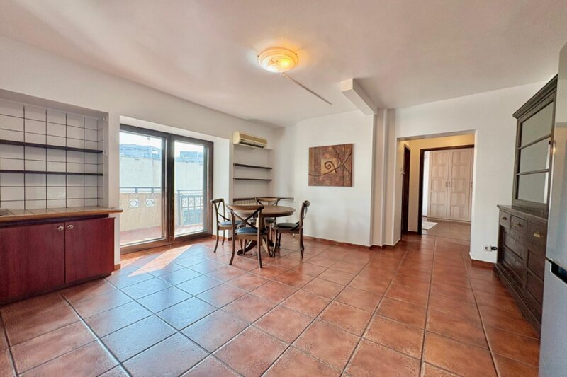 Unirii - Institutul Bancar, apartament 2 camere, 70 mp.